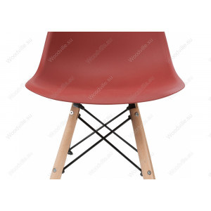 Пластиковый стул Eames PC-015